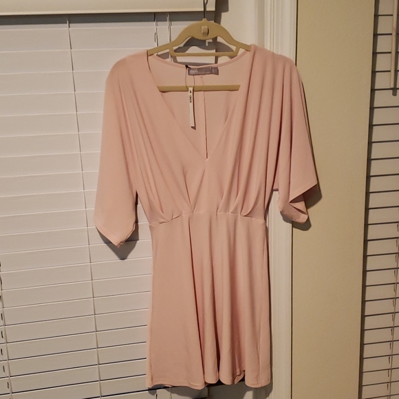 Dress - Picture 1 of 4